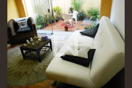 Casa à venda com 3 quartos, 160m² em Granja Julieta, São Paulo