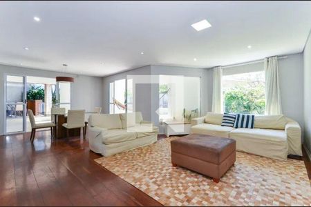 Casa à venda com 4 quartos, 360m² em Vila Sonia, São Paulo