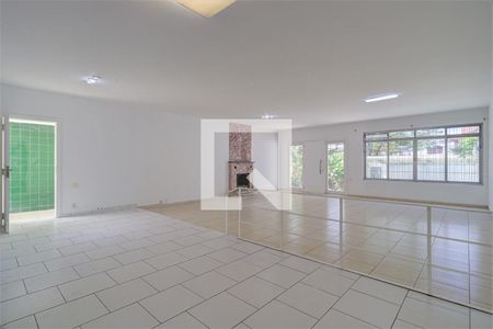 Casa à venda com 4 quartos, 315m² em Campo Belo, São Paulo