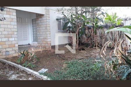 Casa à venda com 3 quartos, 242m² em Campo Belo, São Paulo