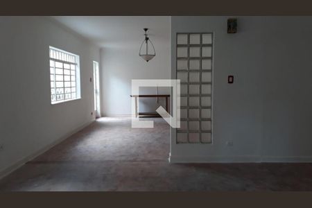 Casa à venda com 3 quartos, 242m² em Campo Belo, São Paulo