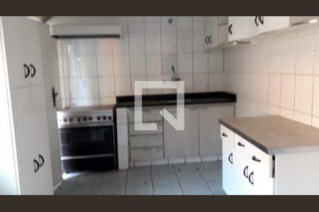 Casa à venda com 3 quartos, 242m² em Campo Belo, São Paulo