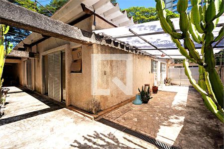 Casa à venda com 4 quartos, 322m² em Santo Amaro, São Paulo
