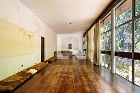 Casa à venda com 4 quartos, 322m² em Santo Amaro, São Paulo