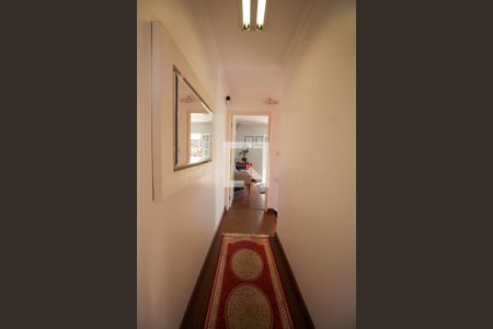 Corredor de casa à venda com 3 quartos, 179m² em Vila Progredior, São Paulo