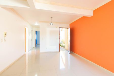 Sala de casa de condomínio à venda com 3 quartos, 110m² em Olaria, Canoas