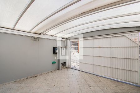 Garagem de casa à venda com 3 quartos, 118m² em Jardim Maringa, São Paulo