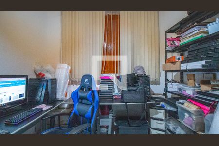 Quarto 2 de casa à venda com 4 quartos, 180m² em São Cristóvão, Rio de Janeiro