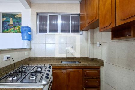 Cozinha de apartamento para alugar com 2 quartos, 72m² em Cidade Ocian, Praia Grande