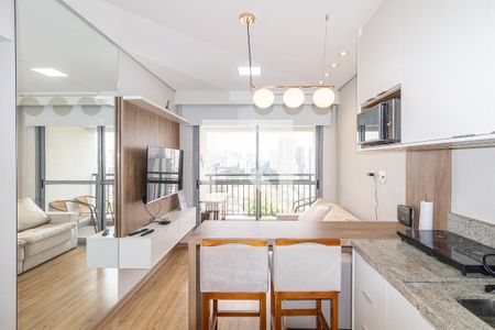 Sala/Cozinha de apartamento para alugar com 1 quarto, 28m² em Indianópolis, São Paulo
