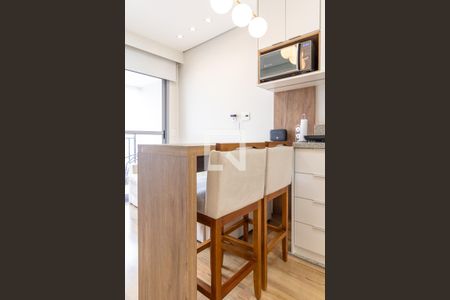 Cozinha de apartamento para alugar com 1 quarto, 28m² em Indianópolis, São Paulo