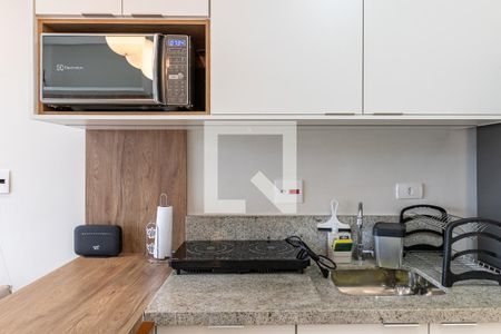 Cozinha de apartamento para alugar com 1 quarto, 28m² em Indianópolis, São Paulo