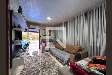 Sala de casa à venda com 2 quartos, 150m² em Scharlau, São Leopoldo