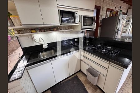 Cozinha de casa à venda com 2 quartos, 150m² em Scharlau, São Leopoldo