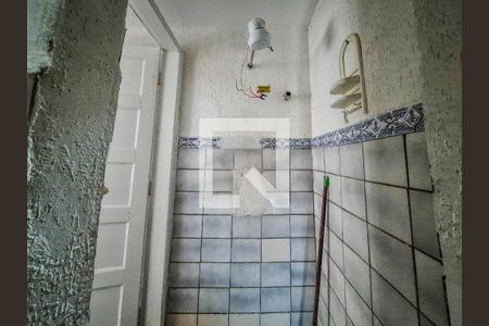 Banheiro de casa para alugar com 1 quarto, 30m² em Jardim Celeste, São Paulo