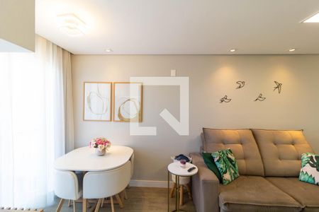Sala de apartamento para alugar com 2 quartos, 50m² em Jardim do Lago, Campinas
