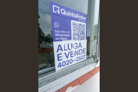 PLaca instalada de apartamento à venda com 2 quartos, 79m² em Passo D’areia, Porto Alegre