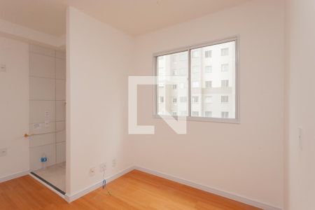 Sala de apartamento para alugar com 2 quartos, 35m² em Usina Piratininga, São Paulo