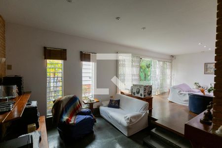 Sala de TV de casa à venda com 3 quartos, 260m² em Brooklin, São Paulo