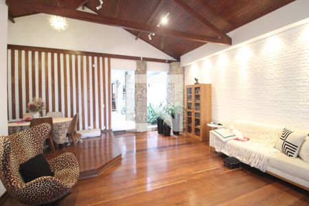 Sala de casa para alugar com 3 quartos, 400m² em Vila da Saúde, São Paulo