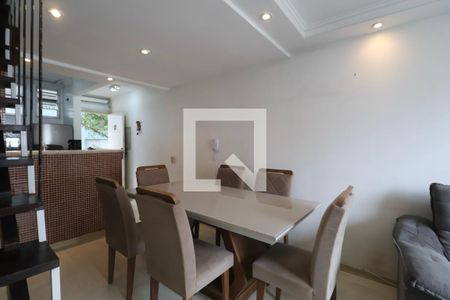 Sala de apartamento para alugar com 2 quartos, 60m² em Jardim Las Palmas, Guarujá