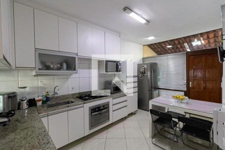 Cozinha de casa à venda com 3 quartos, 180m² em Paquetá, Belo Horizonte