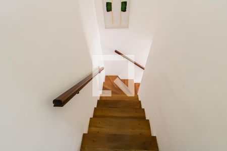 Escada de casa de condomínio à venda com 2 quartos, 112m² em Vila Rui Barbosa, São Paulo