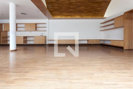 Casa de Condomínio à venda com 5 quartos, 338m² em Vila Elvira, São Paulo