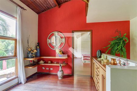 Casa à venda com 4 quartos, 700m² em Jardim Santa Helena, São Paulo