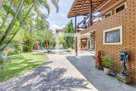 Casa à venda com 4 quartos, 700m² em Jardim Santa Helena, São Paulo