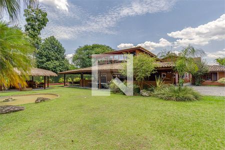 Casa à venda com 4 quartos, 700m² em Jardim Santa Helena, São Paulo