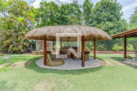 Casa à venda com 4 quartos, 700m² em Jardim Santa Helena, São Paulo