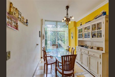 Casa à venda com 4 quartos, 451m² em Santo Amaro, São Paulo