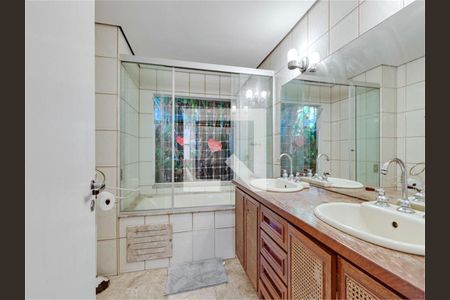 Casa à venda com 4 quartos, 451m² em Santo Amaro, São Paulo