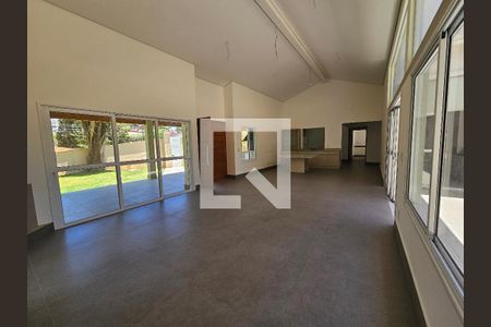 Sala de casa de condomínio à venda com 3 quartos, 250m² em Chácara das Paineiras, São Paulo