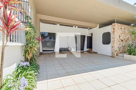 Casa de Condomínio à venda com 4 quartos, 300m² em Santo Amaro, São Paulo