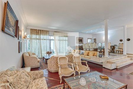 Casa de Condomínio à venda com 4 quartos, 300m² em Santo Amaro, São Paulo