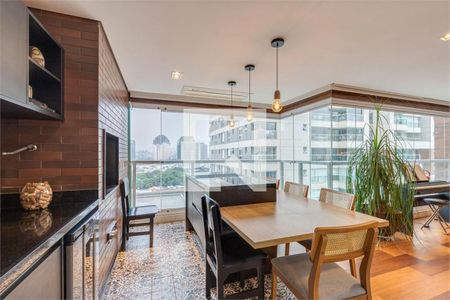 Apartamento à venda com 3 quartos, 189m² em Jardim Morumbi, São Paulo