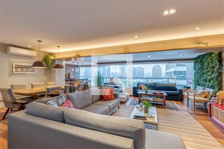Apartamento à venda com 3 quartos, 189m² em Jardim Morumbi, São Paulo