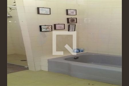 Casa à venda com 4 quartos, 300m² em Chácara Santo Antônio (Zona Sul), São Paulo