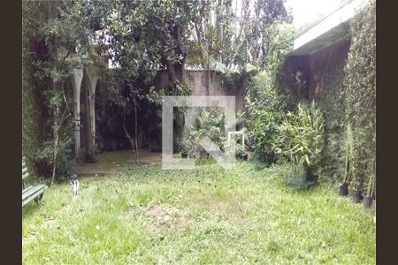 Casa à venda com 4 quartos, 300m² em Chácara Santo Antônio (Zona Sul), São Paulo