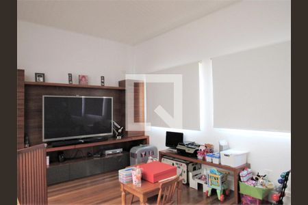 Casa à venda com 4 quartos, 323m² em Brooklin, São Paulo