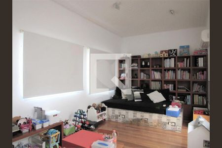 Casa à venda com 4 quartos, 323m² em Brooklin, São Paulo