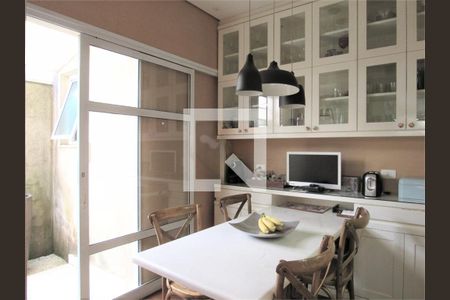 Casa à venda com 4 quartos, 323m² em Brooklin, São Paulo