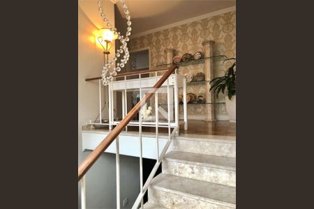 Casa à venda com 4 quartos, 314m² em Granja Julieta, São Paulo