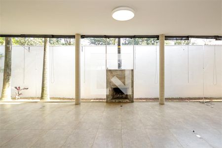 Casa à venda com 3 quartos, 290m² em Campo Belo, São Paulo