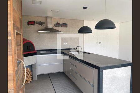 Casa de Condomínio à venda com 3 quartos, 300m² em Vila Elvira, São Paulo
