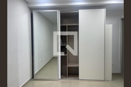 Casa de Condomínio à venda com 3 quartos, 300m² em Vila Elvira, São Paulo