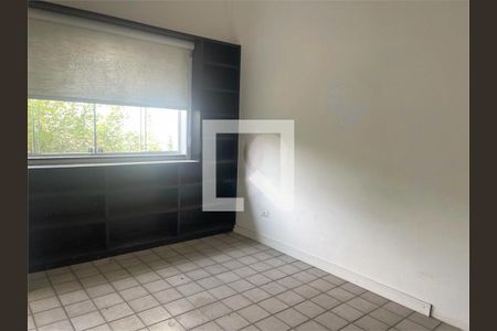 Casa de Condomínio à venda com 3 quartos, 300m² em Vila Elvira, São Paulo