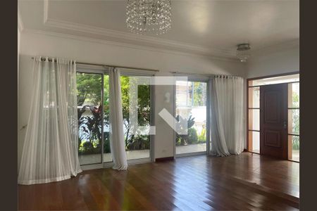 Casa de Condomínio à venda com 3 quartos, 300m² em Vila Elvira, São Paulo